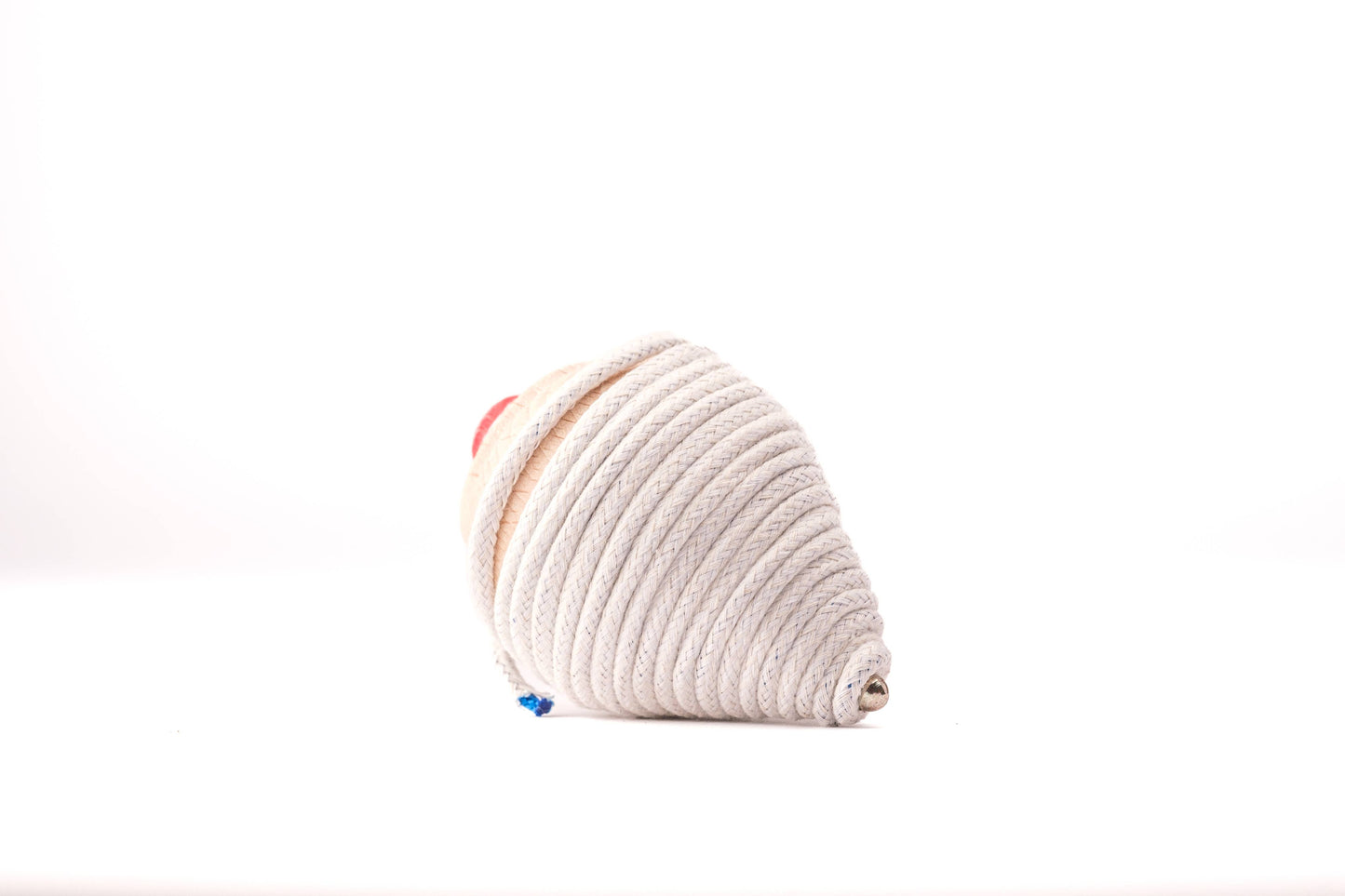 Klassischer Holz-Kreisel mit Baumwollseil | Zeitloses Spielzeug für Kinder